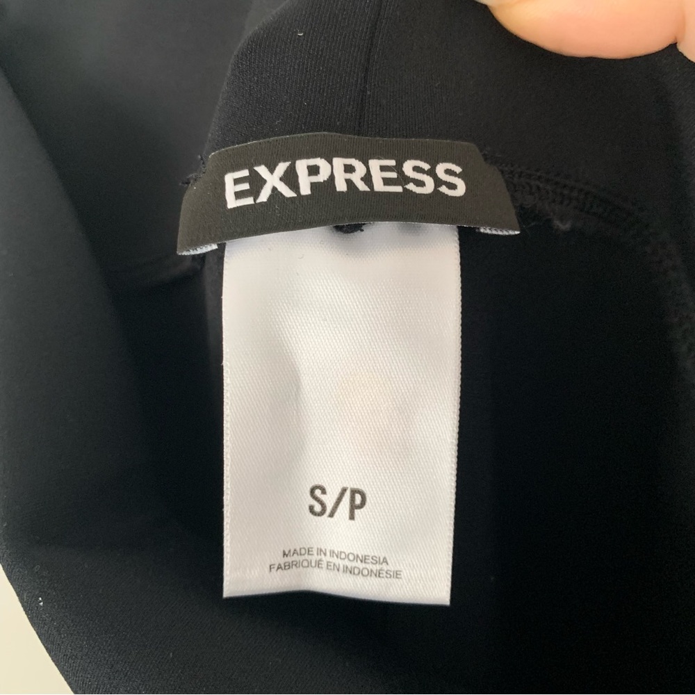 Express Small Stripe Button Leggings - image 4